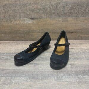Noat Flare Black Suede  Mary Jane Style Heels Women's Size EU 42
